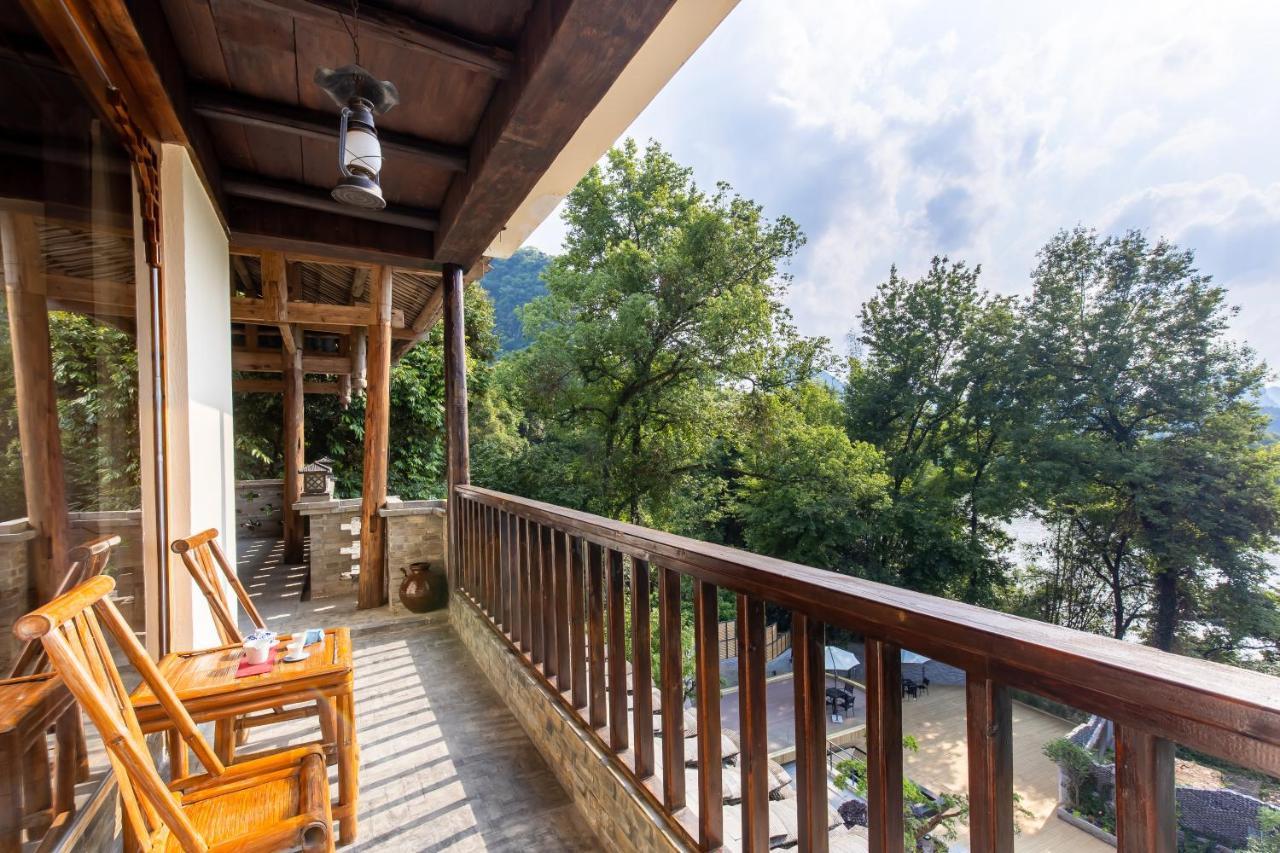 Yangshuo River Lodge Hotel-Free Pick Up From Yangshuo Area Over Three Nights מראה חיצוני תמונה